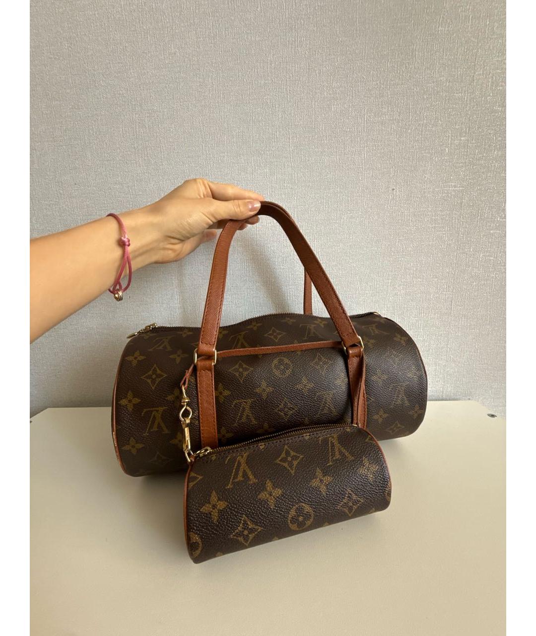 LOUIS VUITTON Коричневая сумка с короткими ручками из искусственной кожи, фото 9