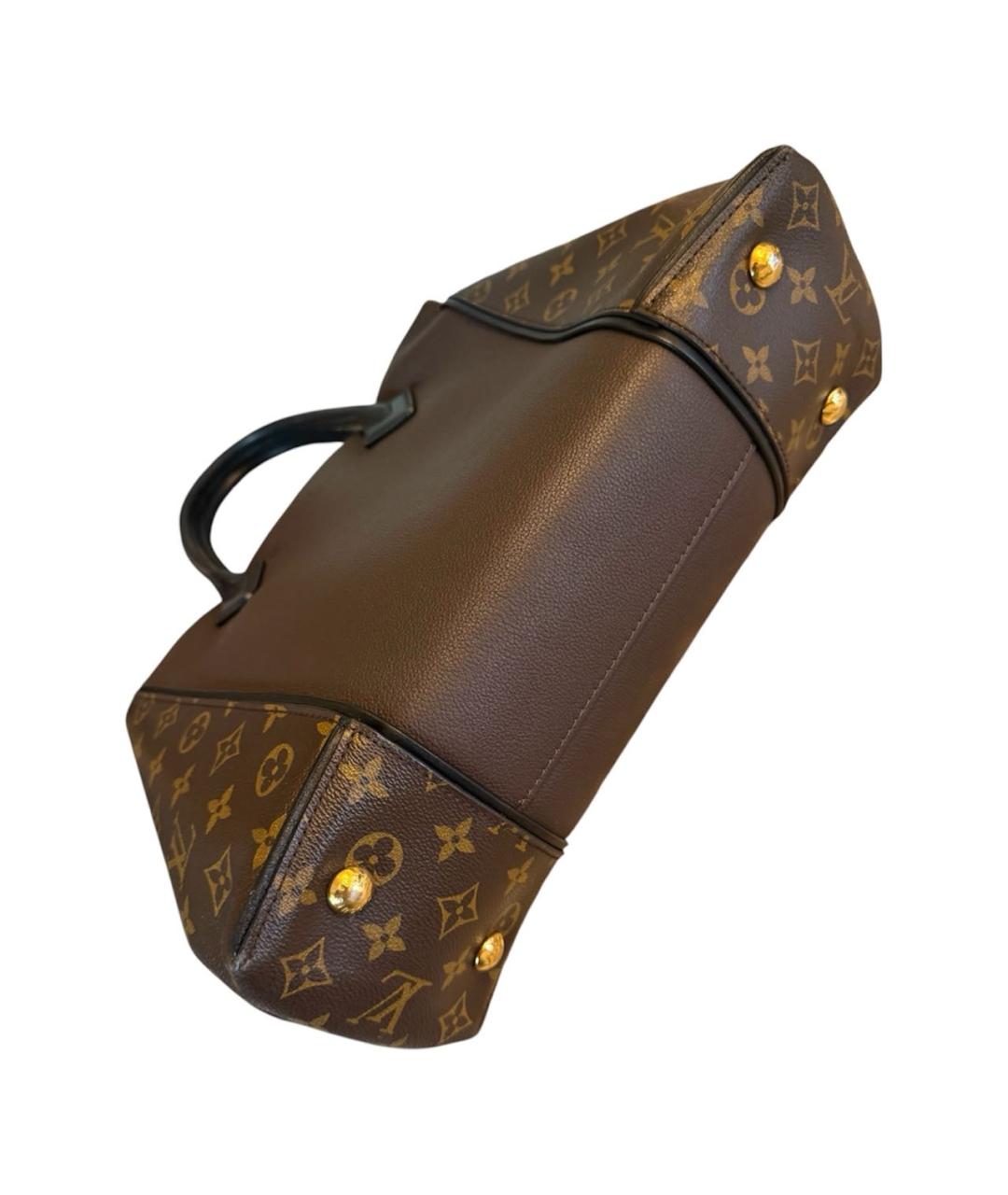 LOUIS VUITTON Коричневая кожаная сумка с короткими ручками, фото 6