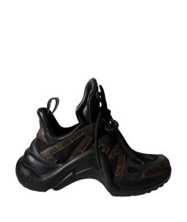 LOUIS VUITTON Кроссовки