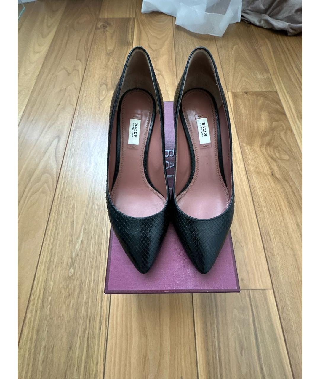 BALLY Черные туфли из экзотической кожи, фото 2