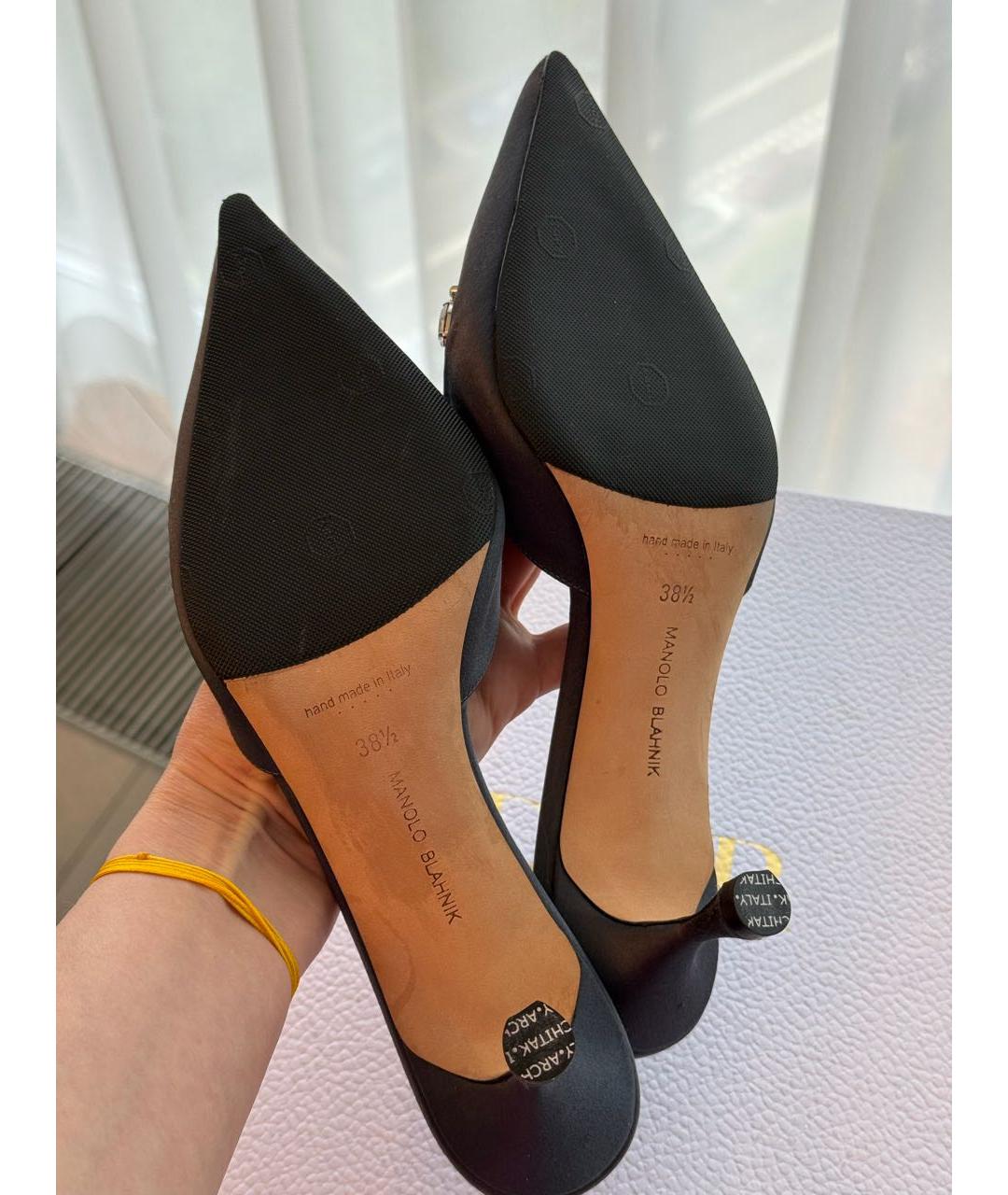 MANOLO BLAHNIK Антрацитовые текстильные лодочки на низком каблуке, фото 5