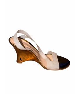 GIANVITO ROSSI Босоножки