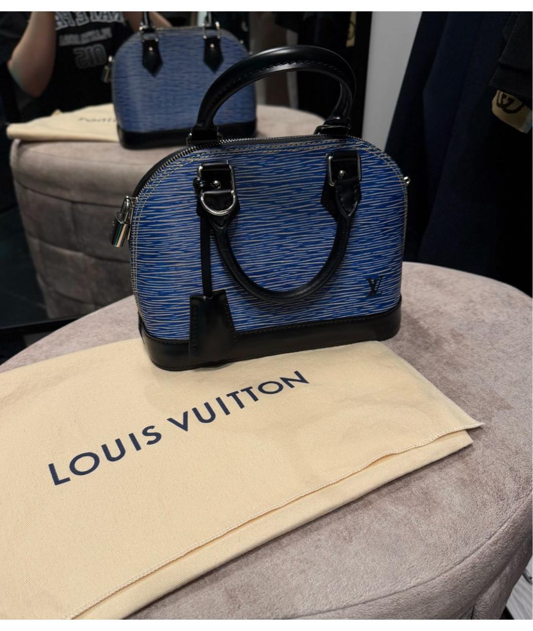 LOUIS VUITTON Синяя кожаная сумка с короткими ручками, фото 5