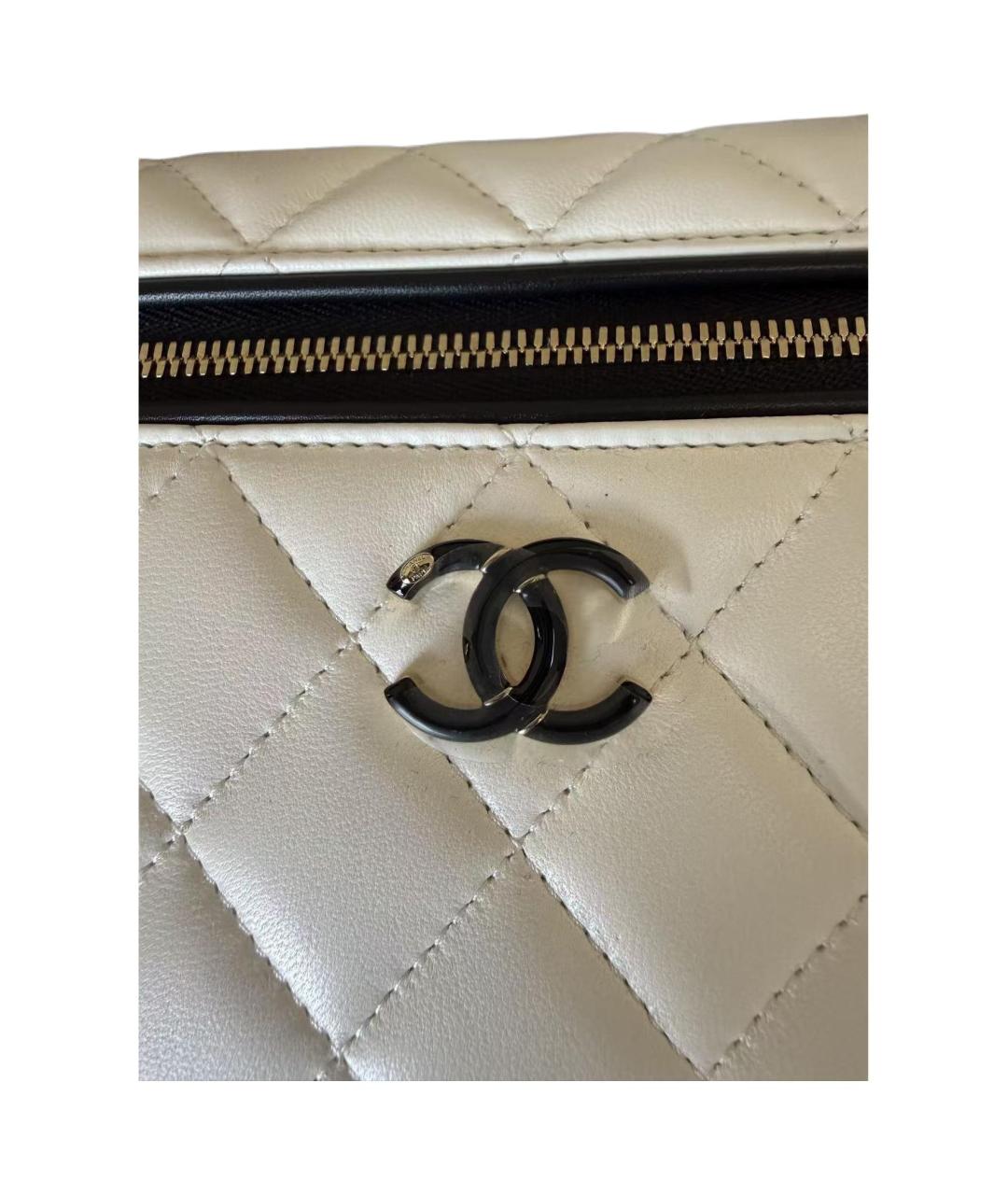 CHANEL Белая кожаная косметичка, фото 3