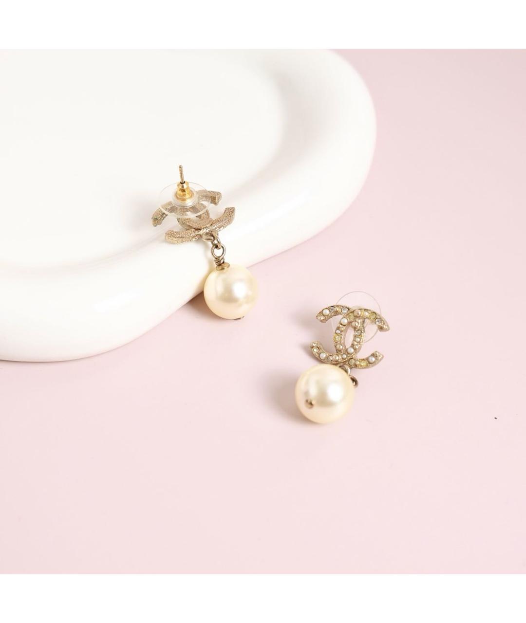 CHANEL Бежевые серьги, фото 6