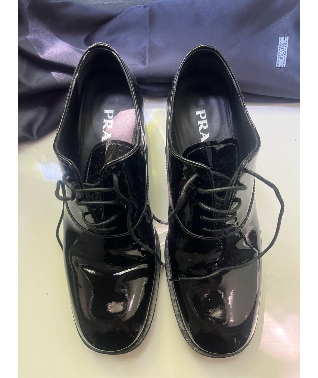 PRADA Черные брогги и оксфорды из лакированной кожи, фото 2