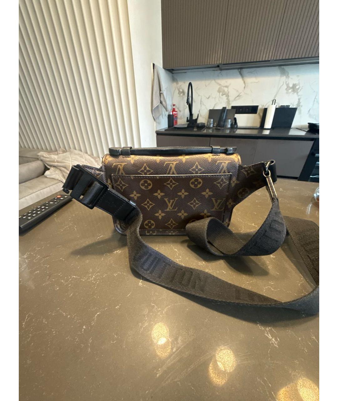 LOUIS VUITTON Коричневая кожаная барсетка, фото 3