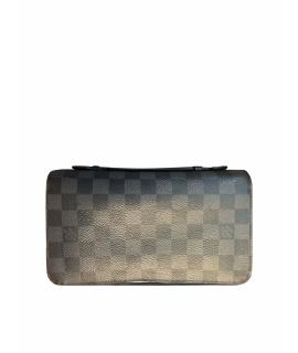 LOUIS VUITTON Барсетка