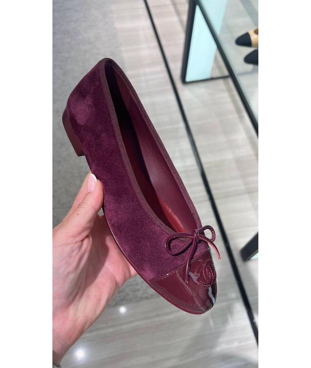 CHANEL Бордовые замшевые балетки, фото 2
