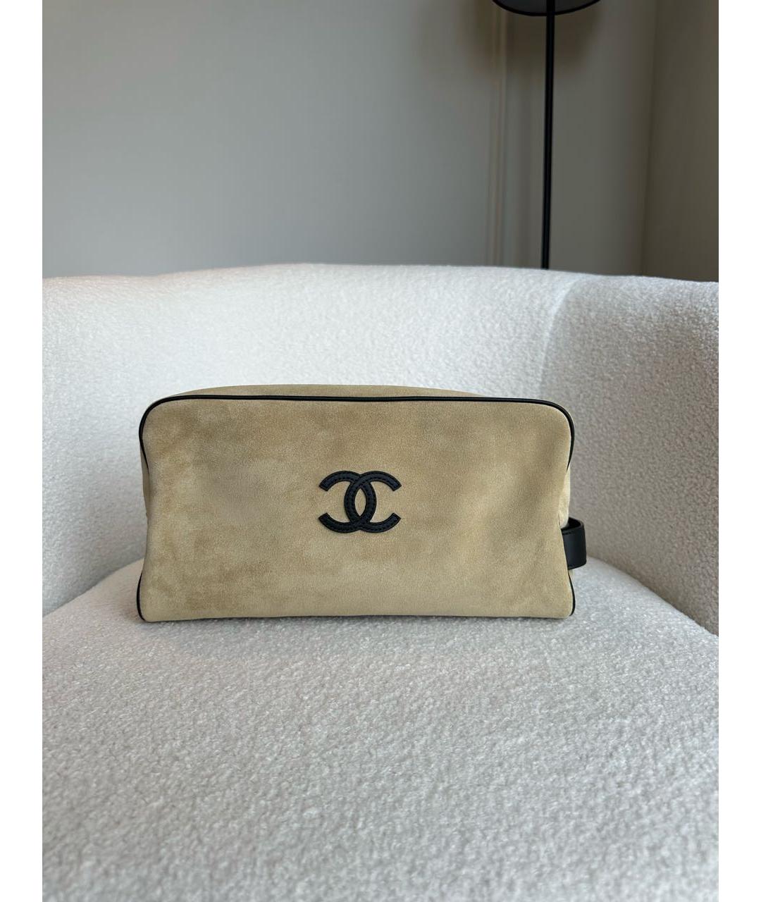 CHANEL Бежевая замшевая косметичка, фото 2
