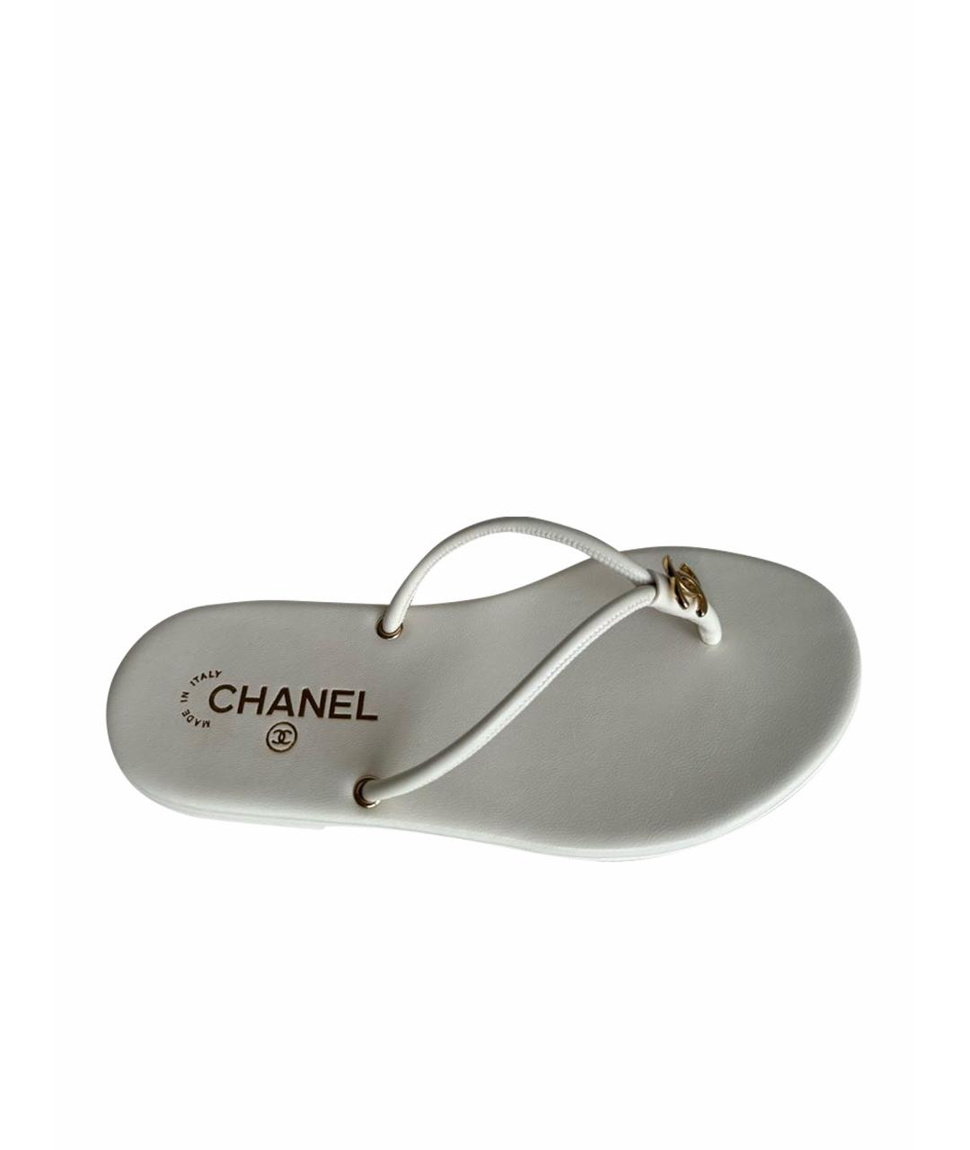CHANEL Белые шлепанцы, фото 1