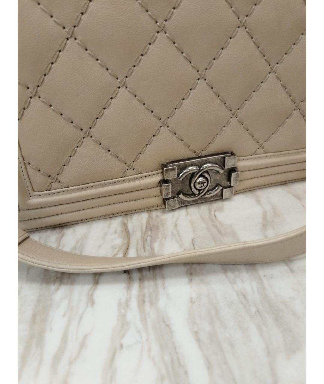 CHANEL Бежевая кожаная сумка через плечо, фото 2
