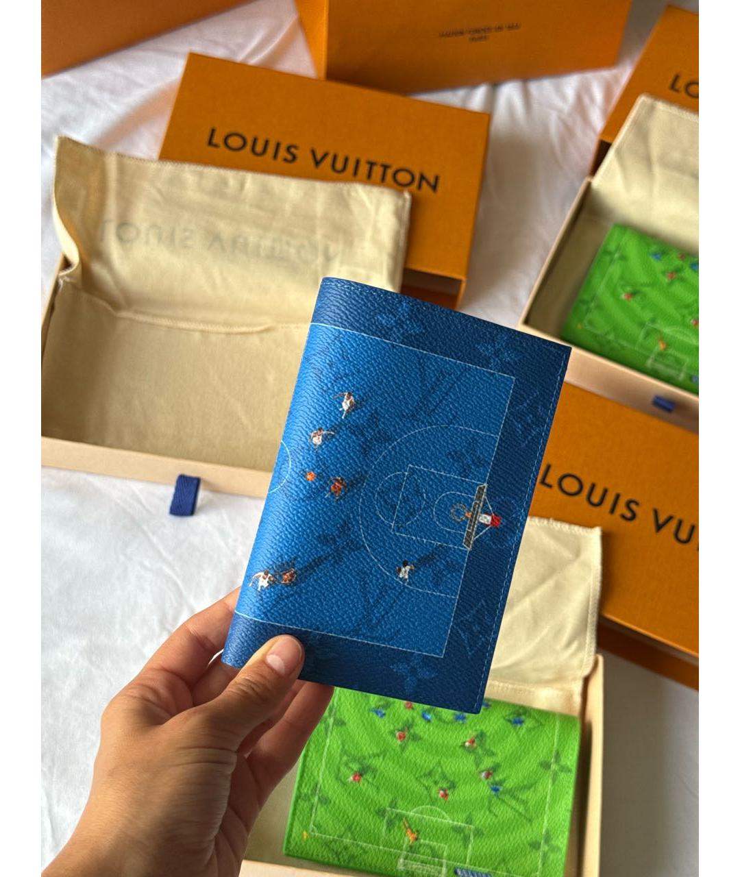LOUIS VUITTON Синий кожаный кардхолдер, фото 3