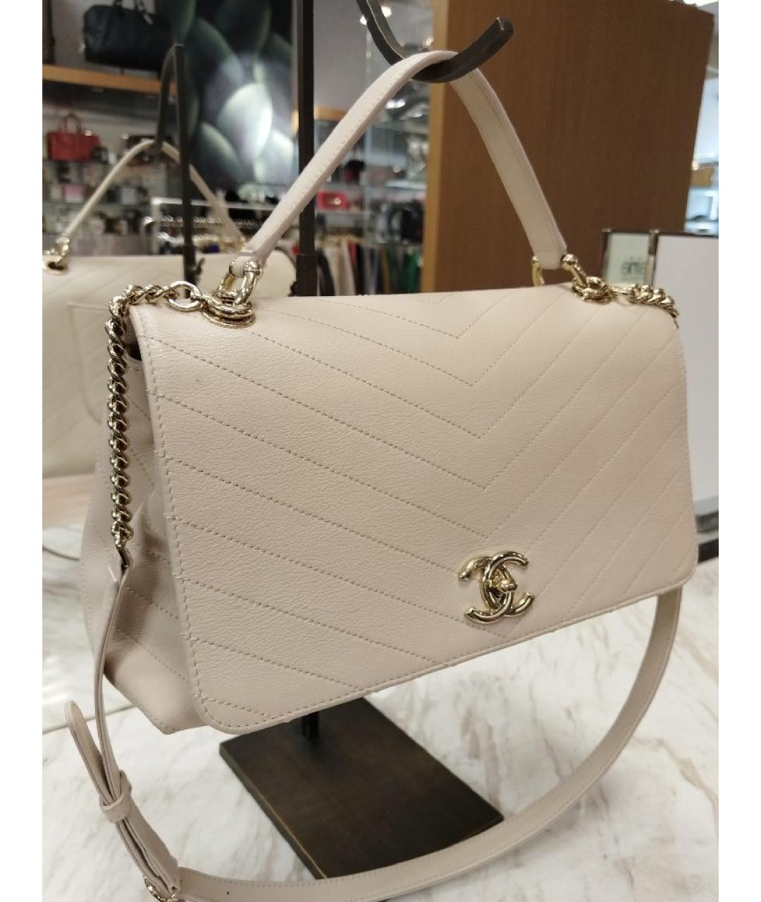 CHANEL Бежевая кожаная сумка через плечо, фото 2