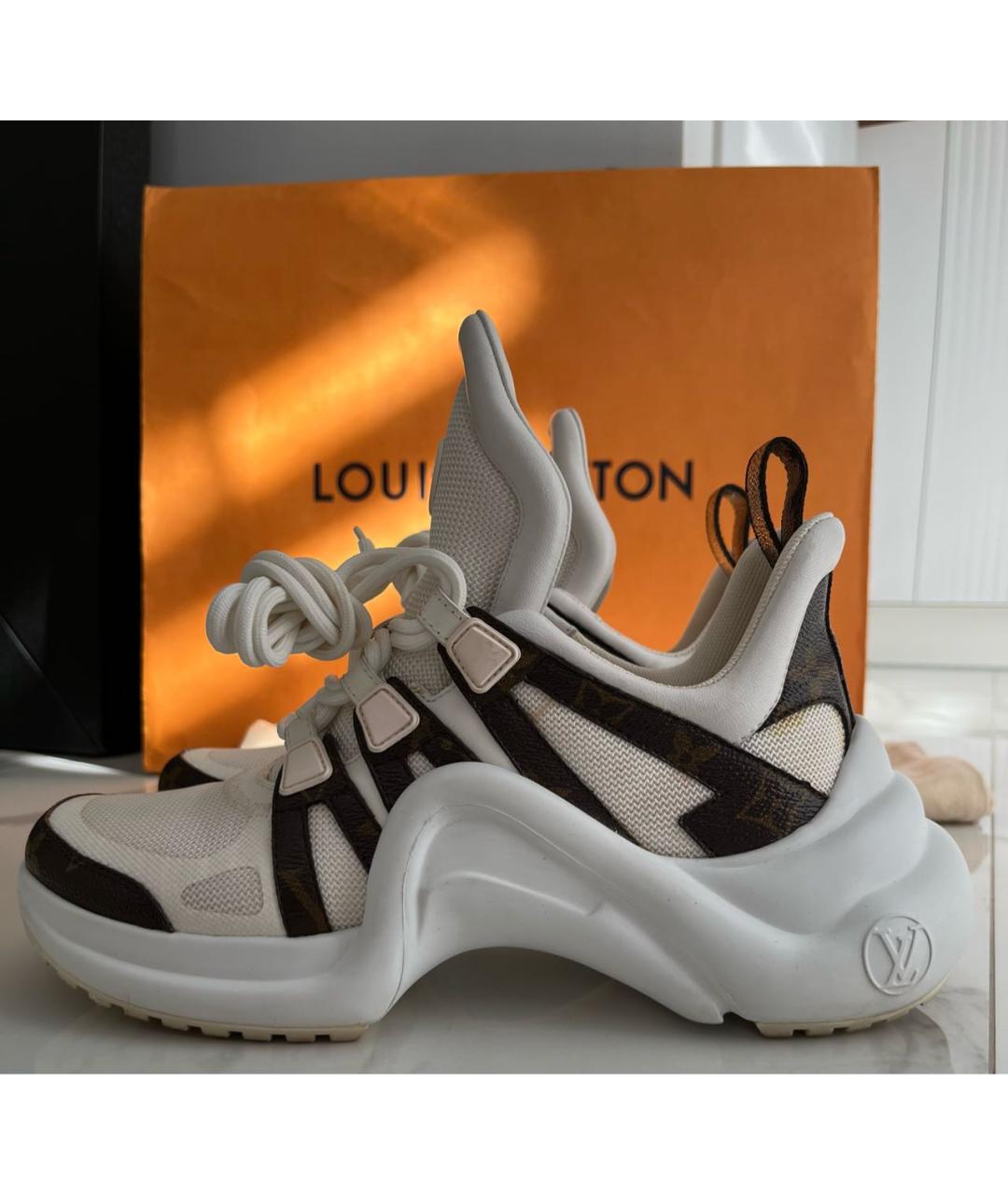 LOUIS VUITTON Белые кожаные кеды, фото 3