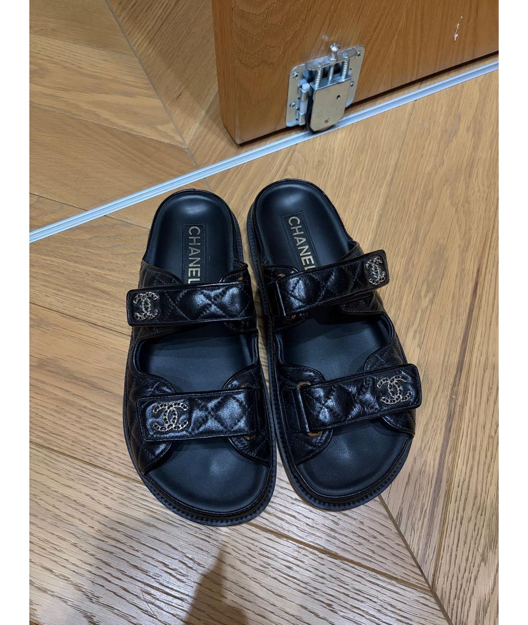 CHANEL Черные кожаные босоножки, фото 3