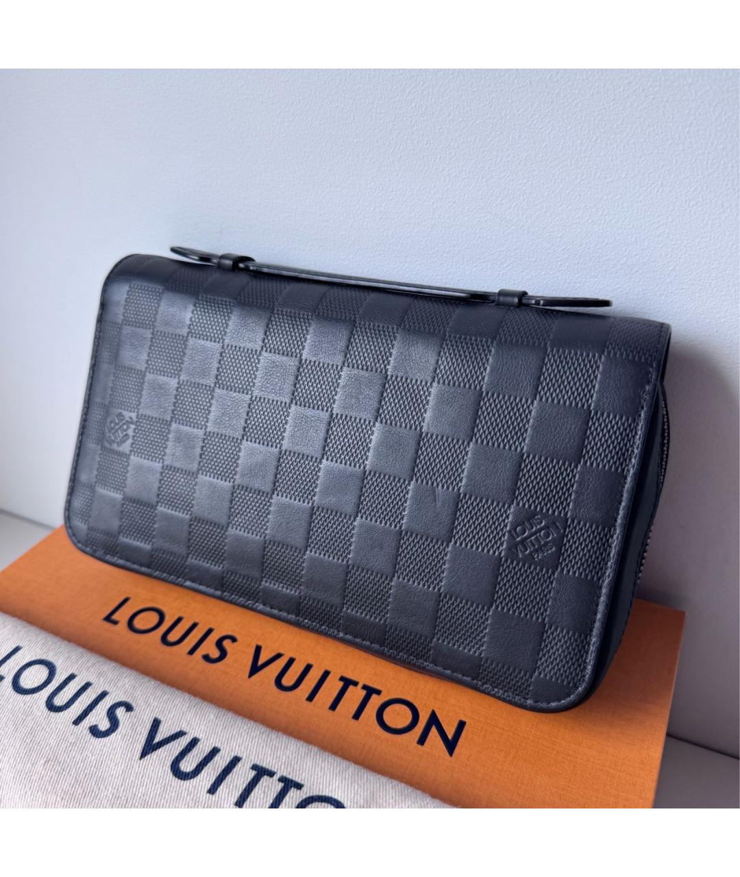 LOUIS VUITTON Черный кожаный кошелек, фото 4