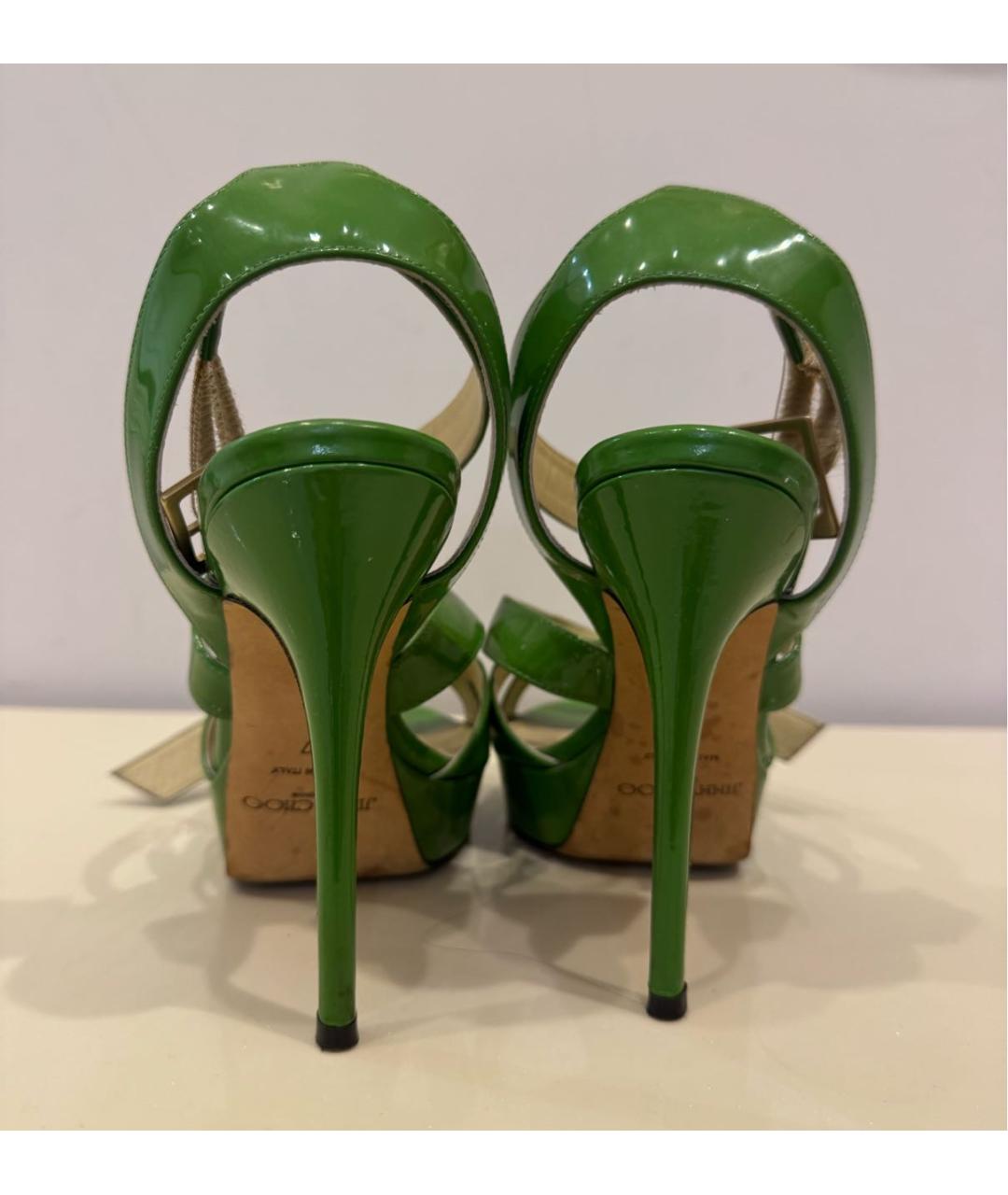 JIMMY CHOO Салатовые босоножки из лакированной кожи, фото 4
