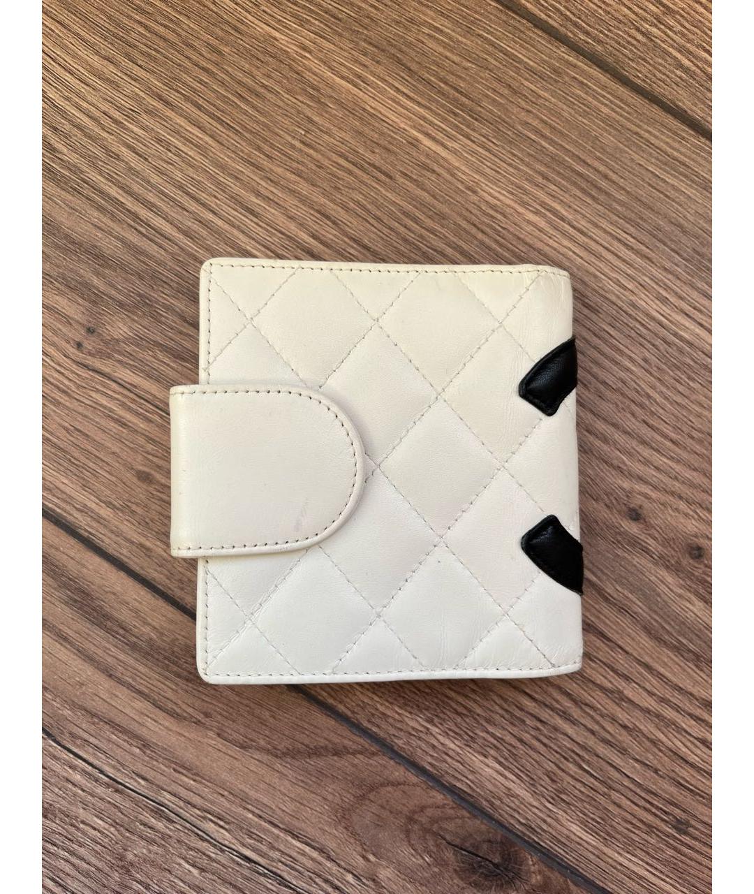 CHANEL Белый кожаный кошелек, фото 5