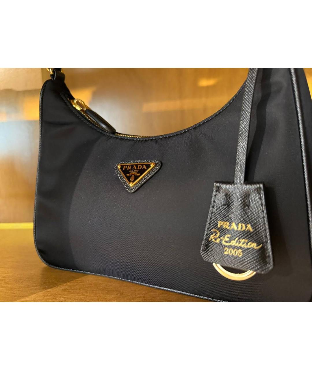 PRADA Черная кожаная сумка с короткими ручками, фото 6