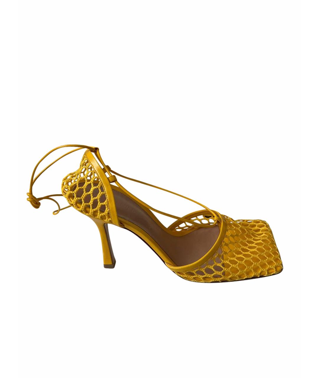 BOTTEGA VENETA Желтые босоножки, фото 1