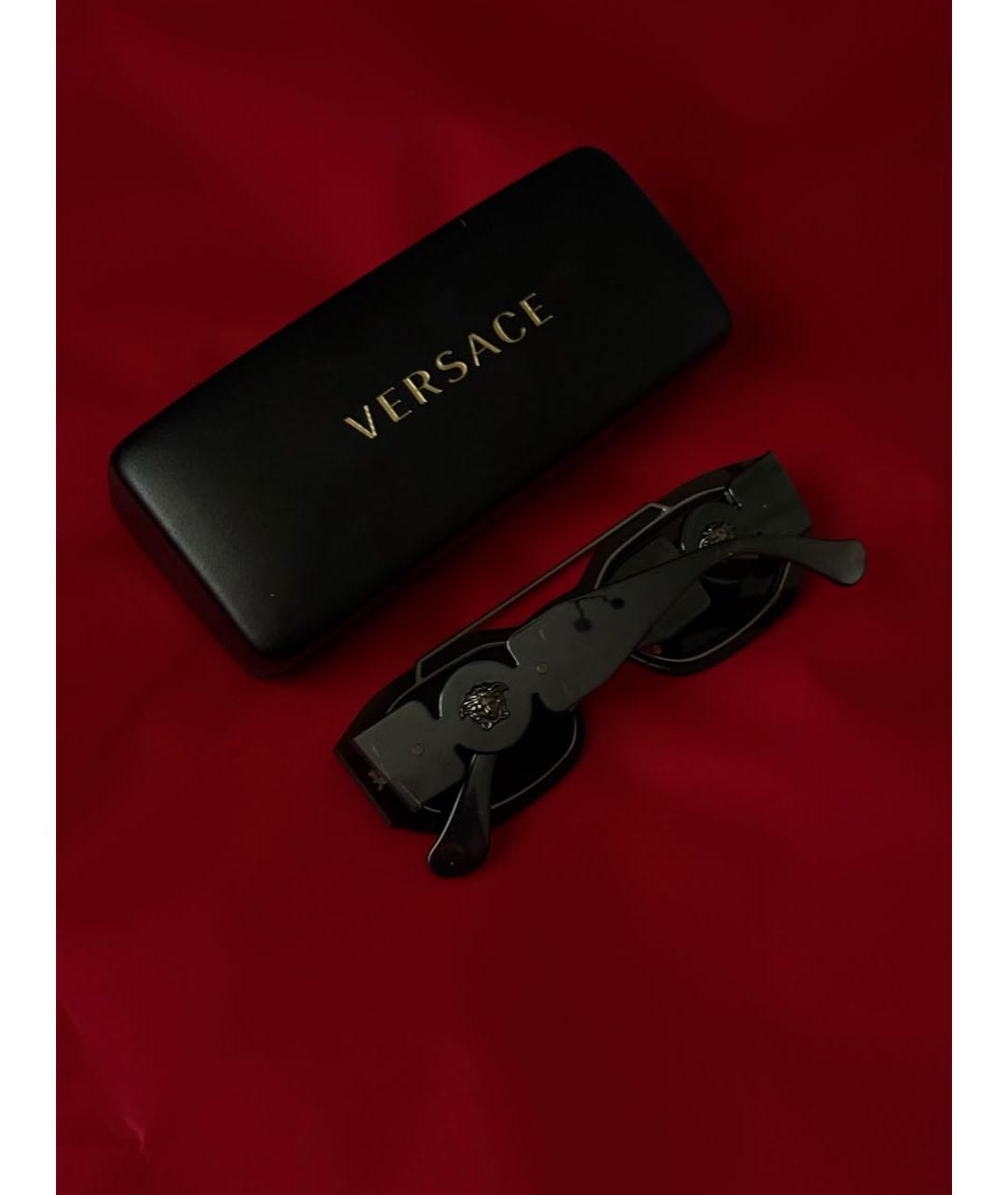 VERSACE Антрацитовые пластиковые солнцезащитные очки, фото 6