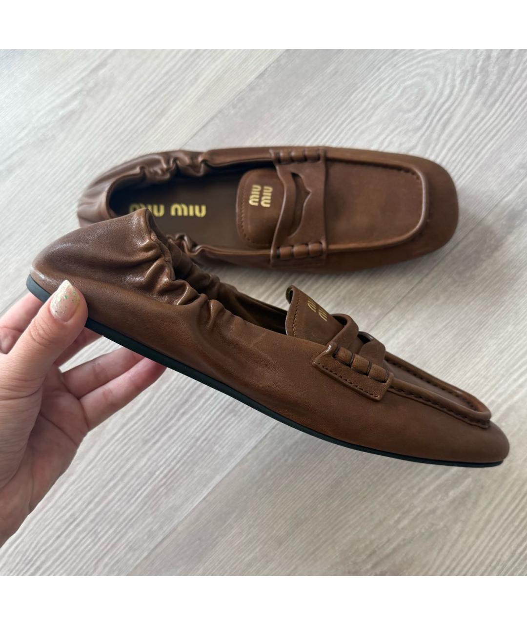 MIU MIU Коричневые кожаные мокасины, фото 4
