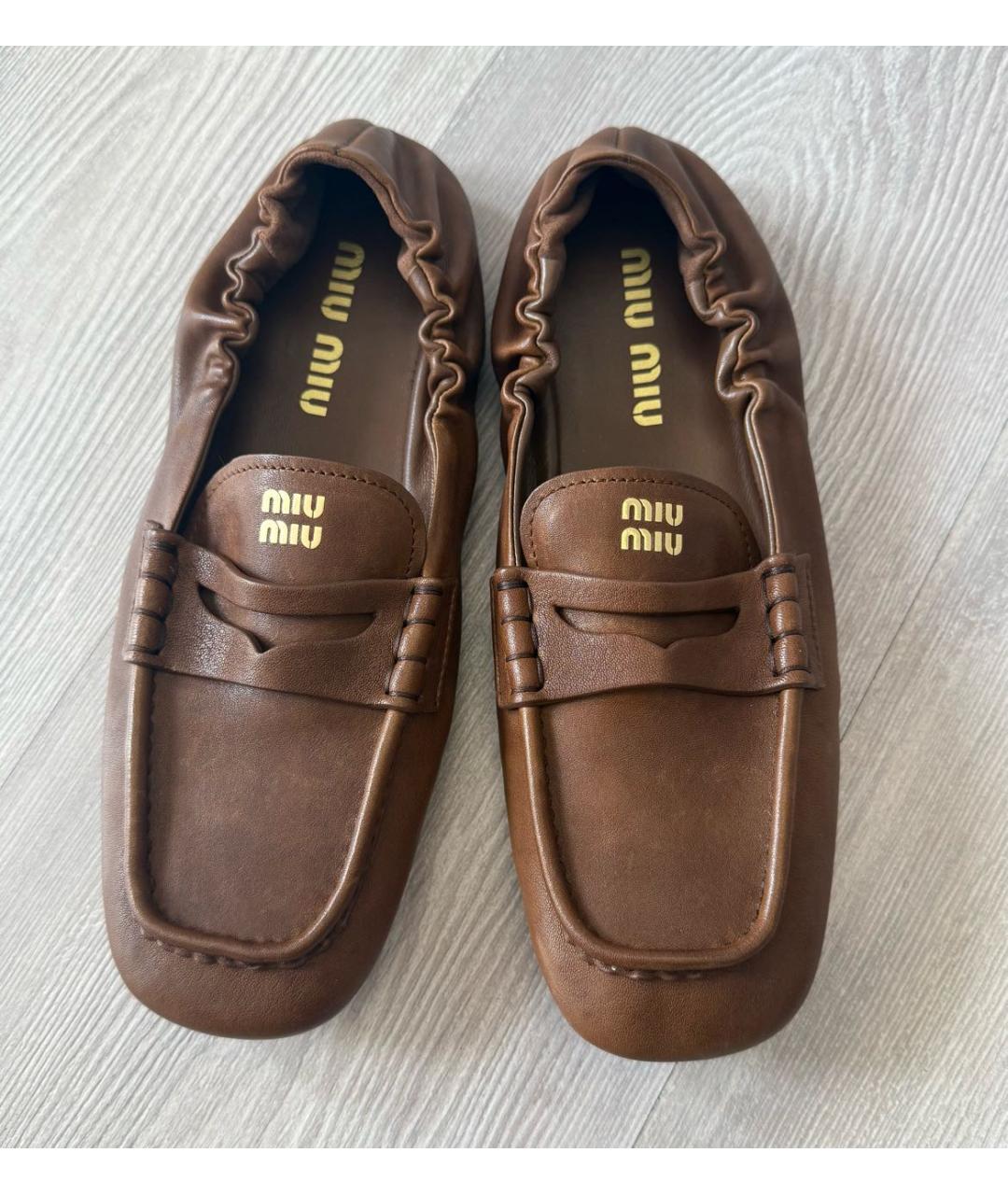 MIU MIU Коричневые кожаные мокасины, фото 2