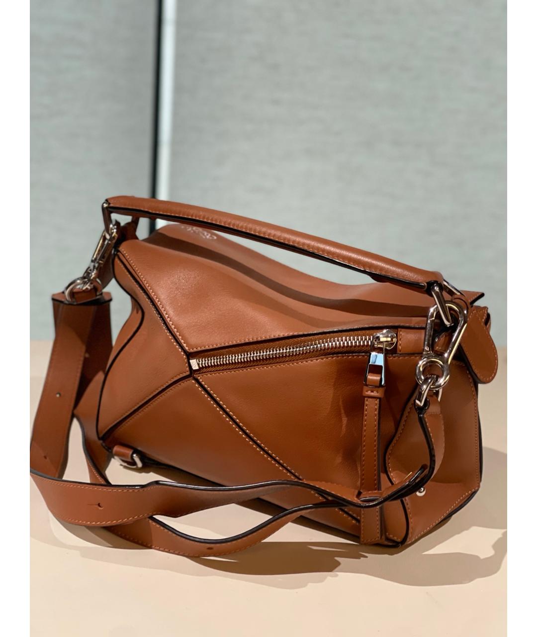 LOEWE Коричневая кожаная сумка с короткими ручками, фото 4