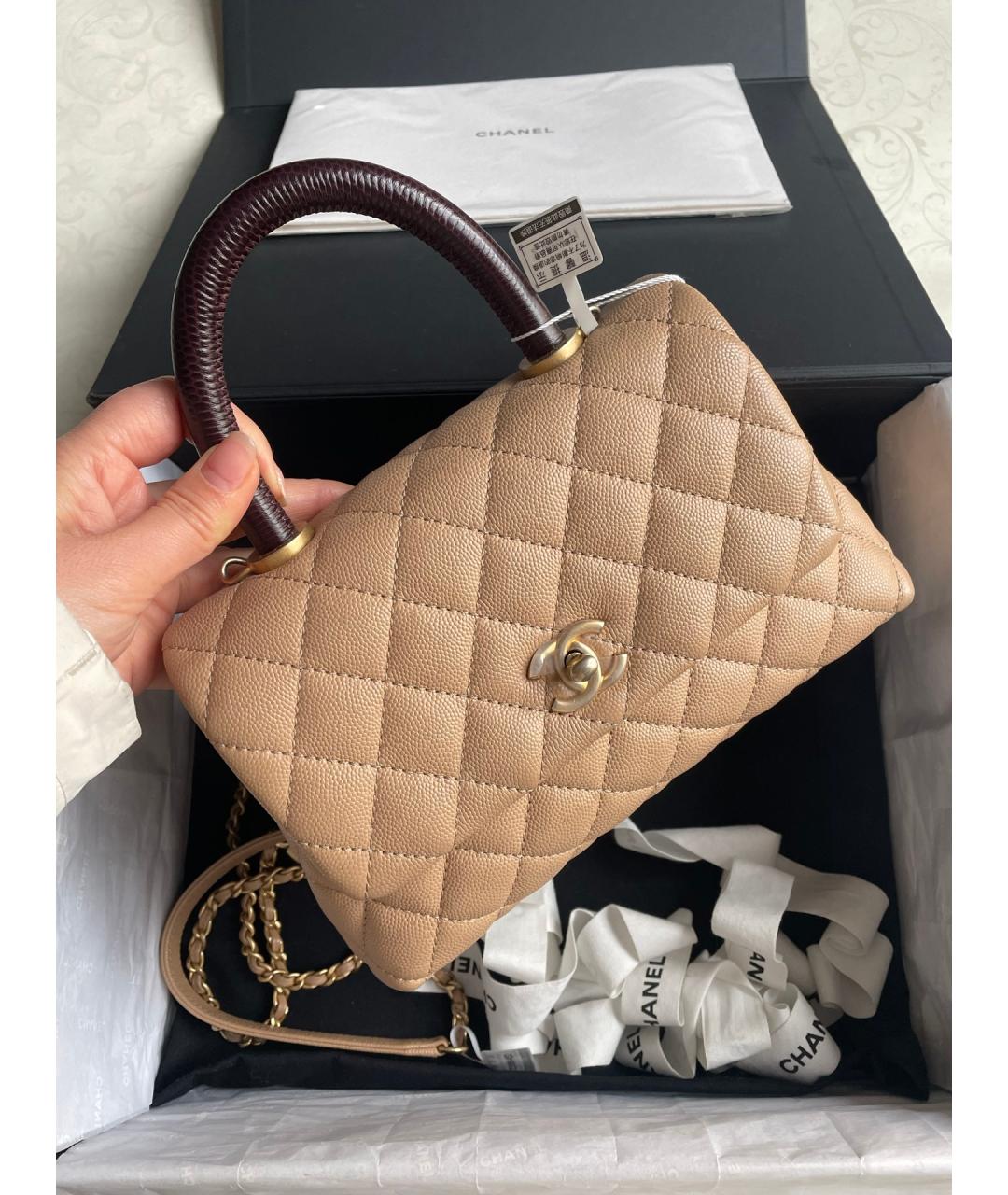 CHANEL Бежевая кожаная сумка через плечо, фото 2