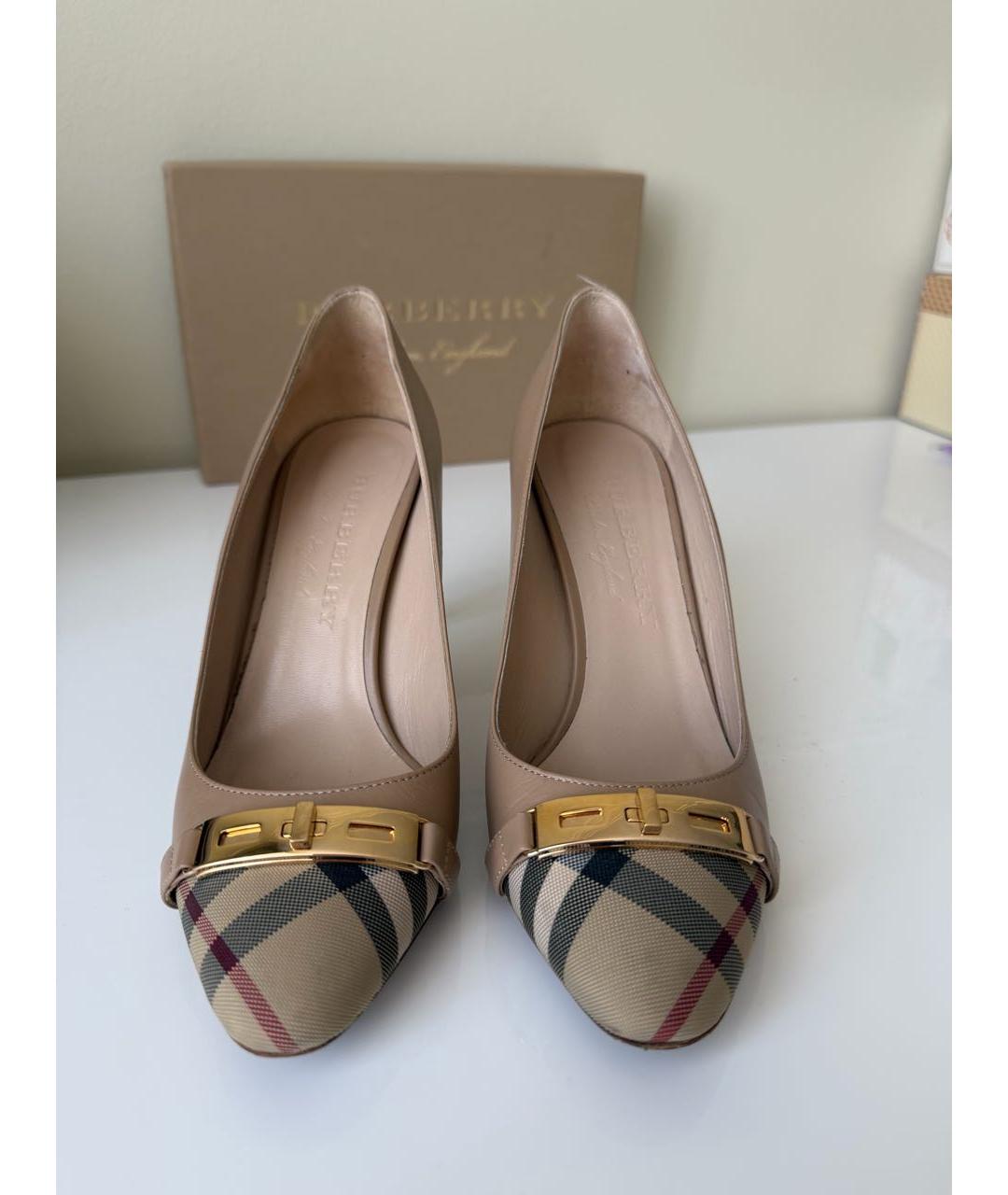 BURBERRY Бежевые кожаные туфли, фото 2