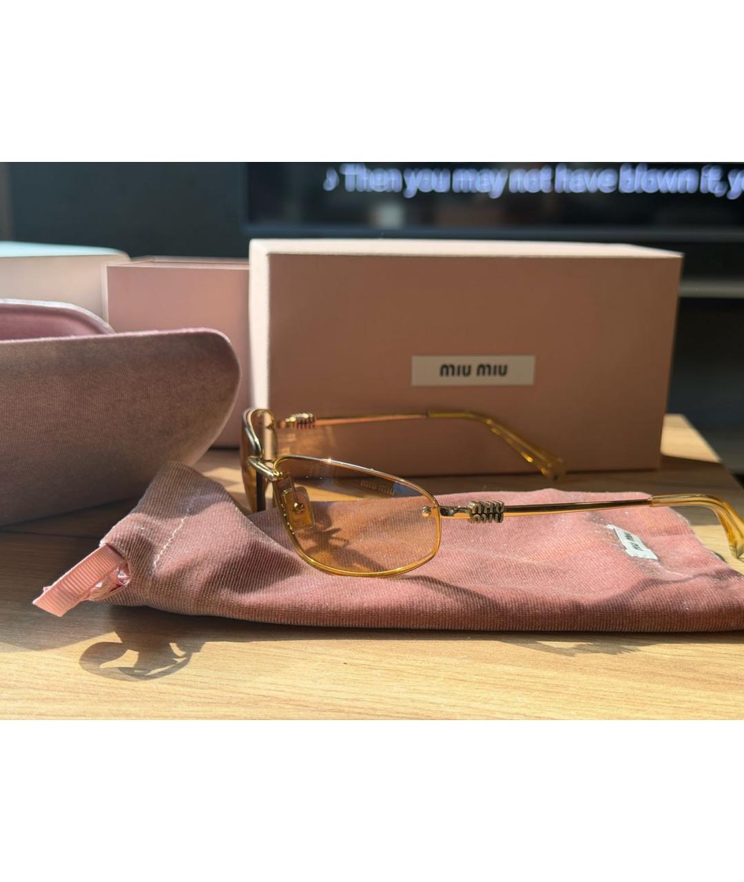 MIU MIU Золотые металлические солнцезащитные очки, фото 5