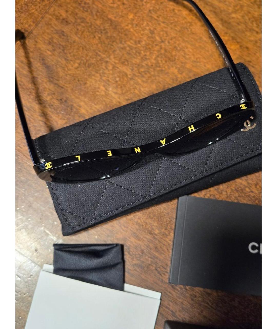 CHANEL Черные пластиковые солнцезащитные очки, фото 4
