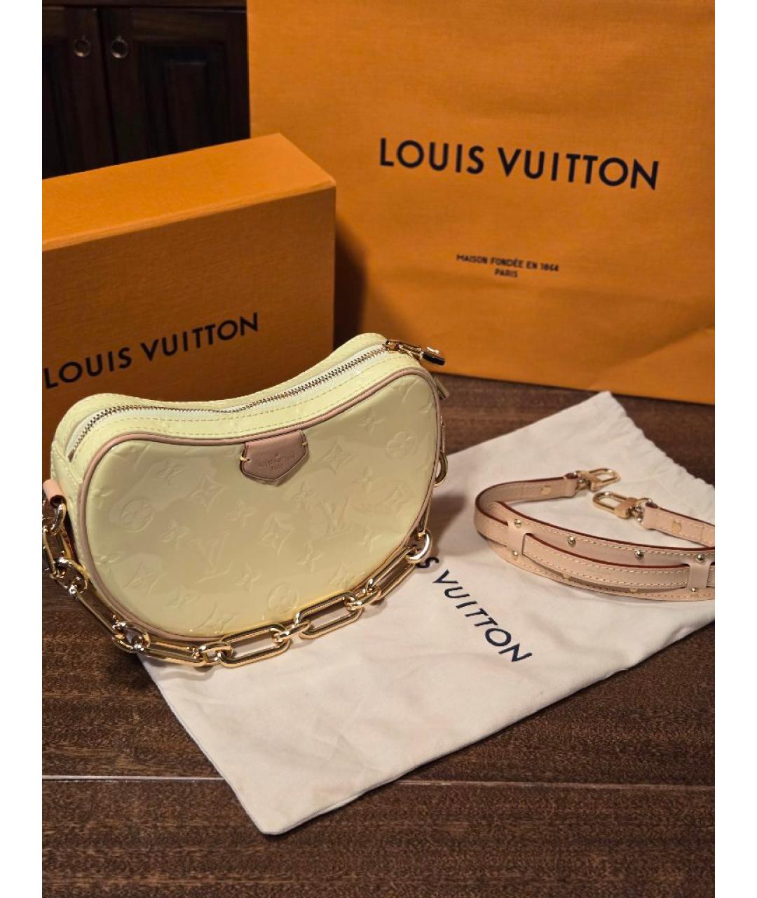 LOUIS VUITTON Желтая сумка с короткими ручками из лакированной кожи, фото 3