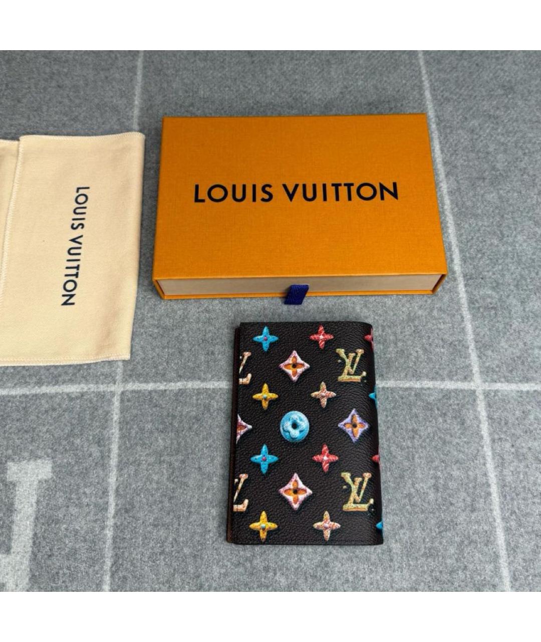LOUIS VUITTON Коричневый кардхолдер, фото 3