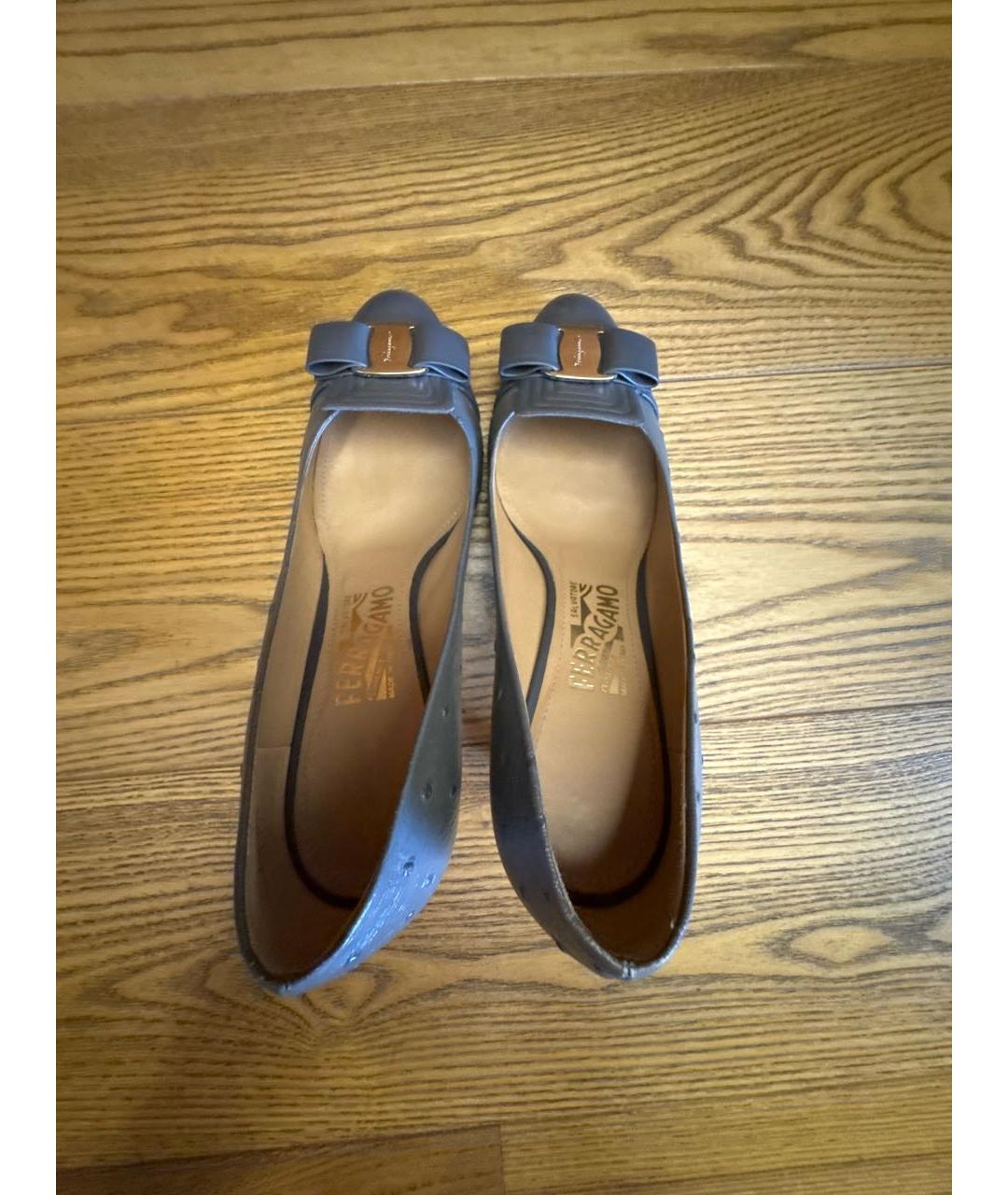 FERRAGAMO Серые туфли из экзотической кожи, фото 3