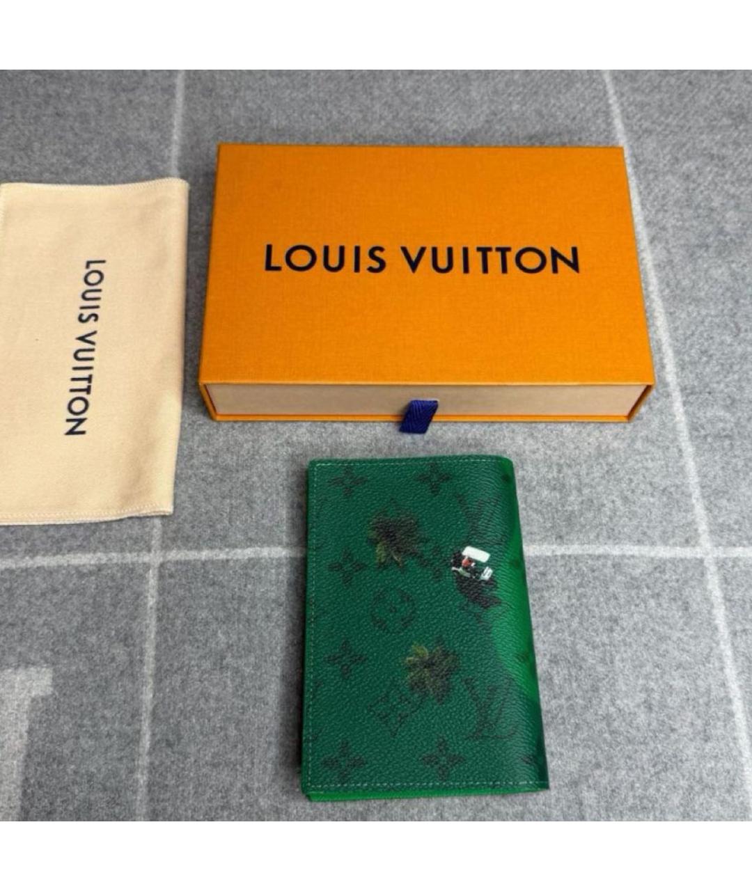 LOUIS VUITTON Зеленый кардхолдер, фото 3
