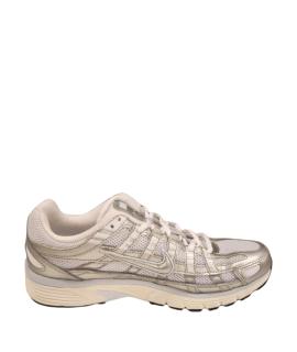 NIKE Кроссовки