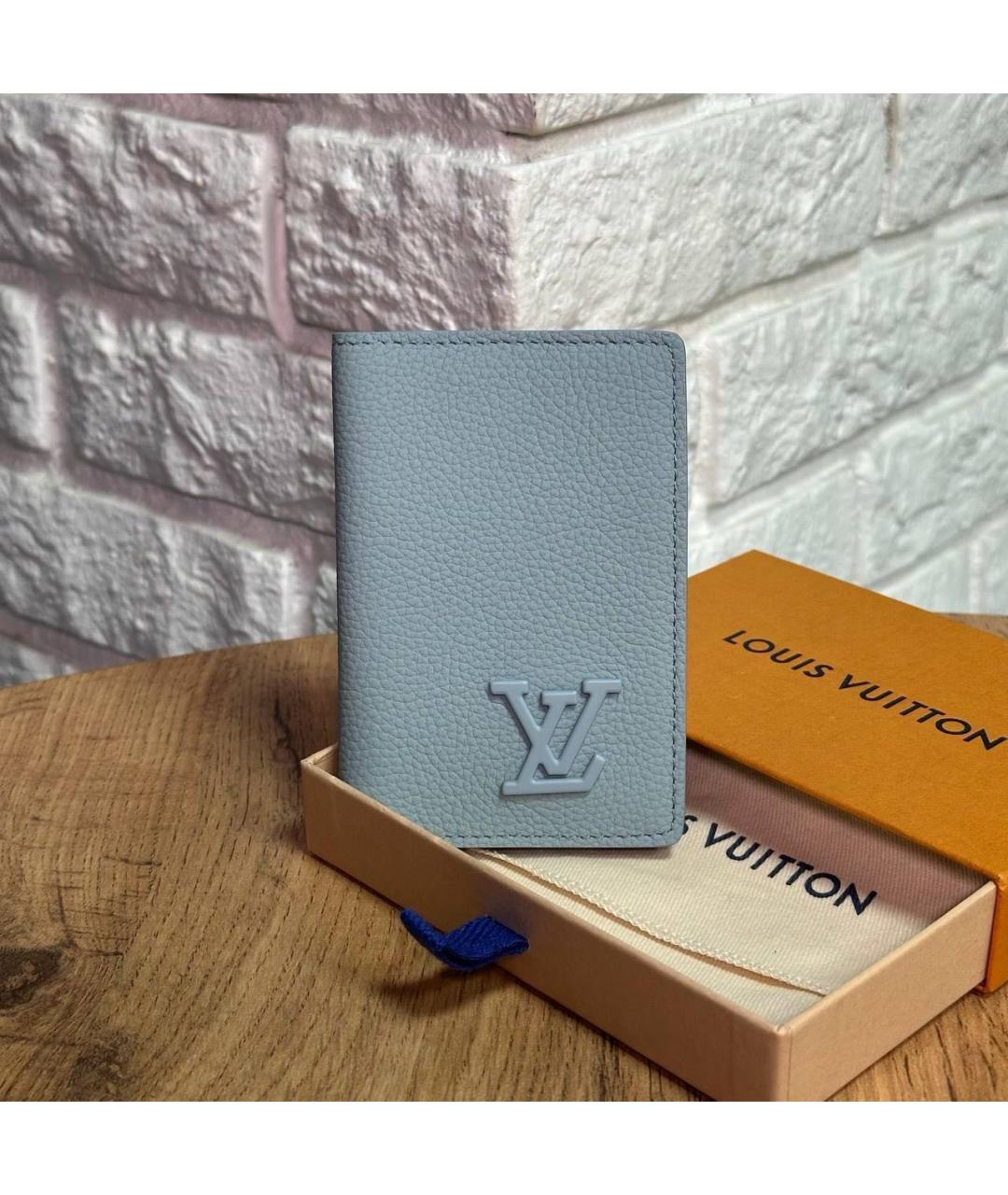 LOUIS VUITTON Голубой кожаный кардхолдер, фото 4