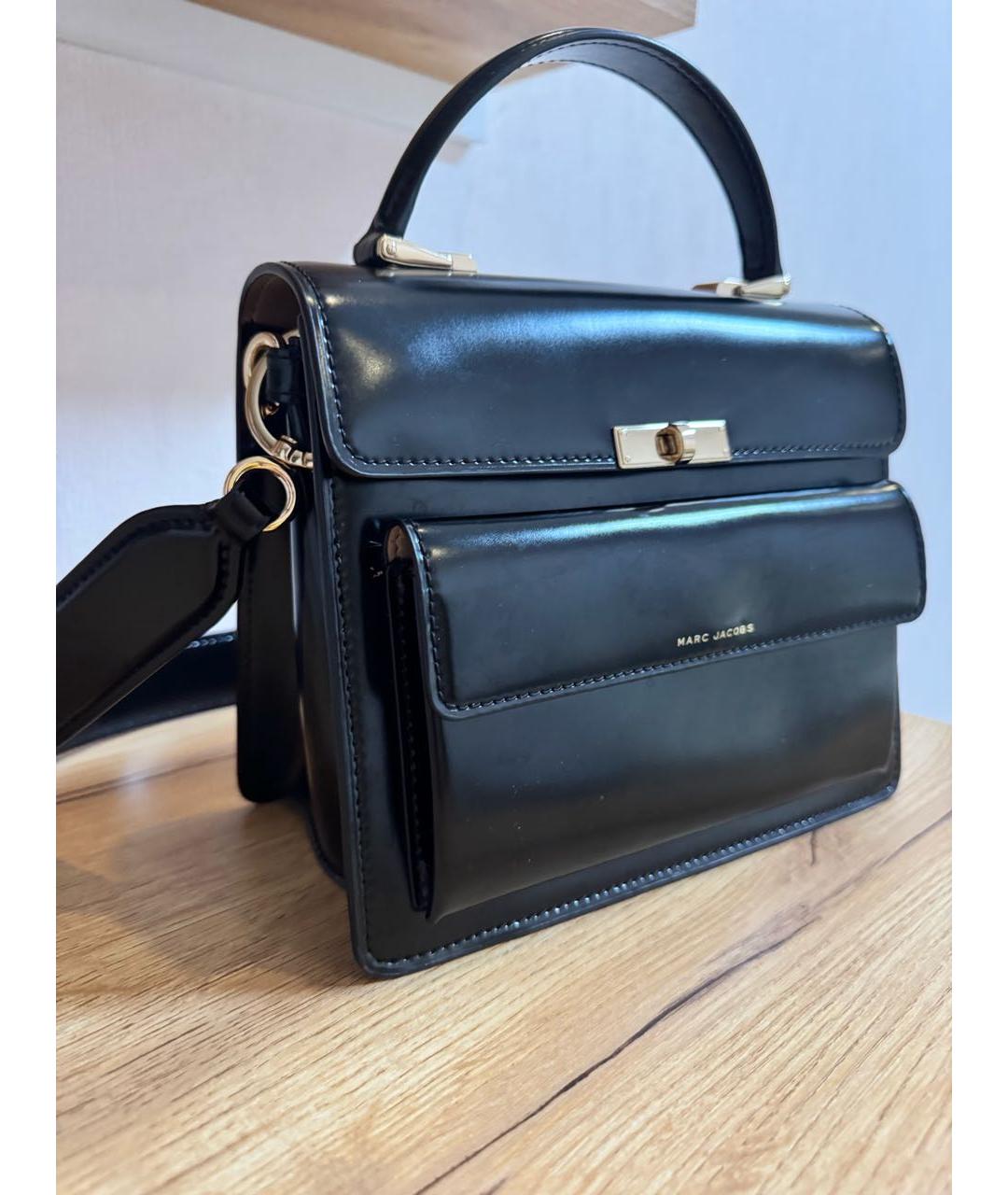 MARC JACOBS Черная сумка с короткими ручками из лакированной кожи, фото 2