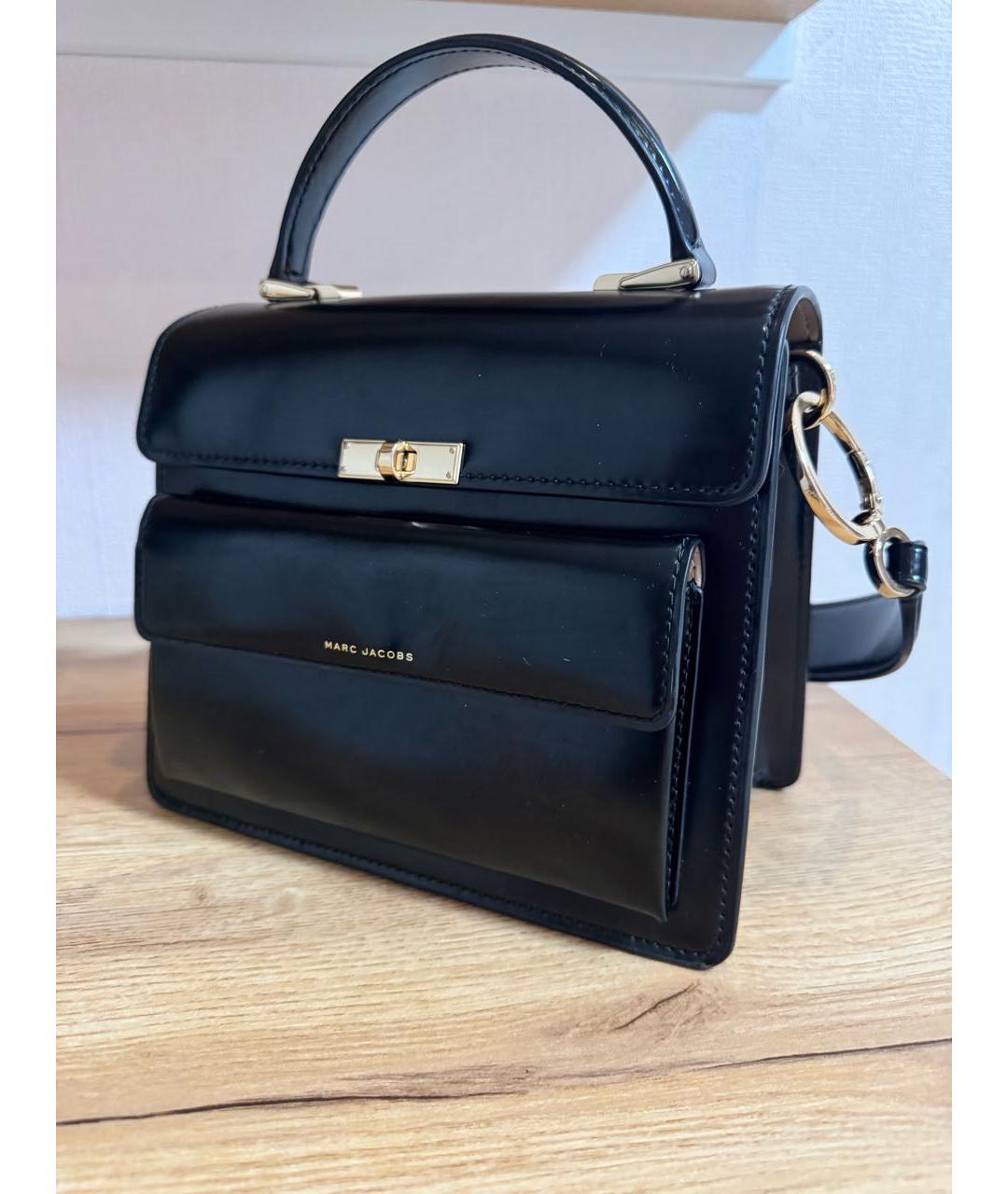 MARC JACOBS Черная сумка с короткими ручками из лакированной кожи, фото 5