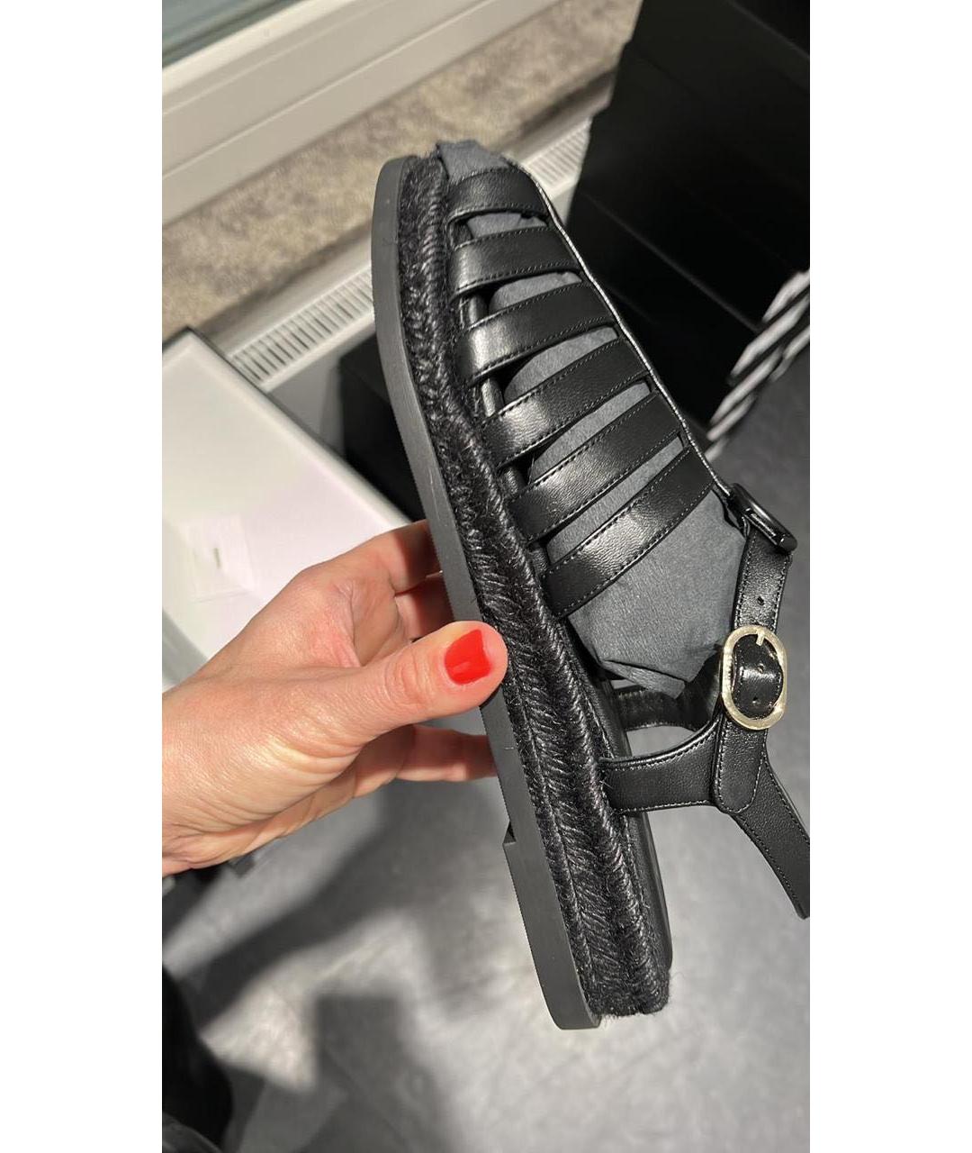 CHANEL Черные кожаные сандалии, фото 4
