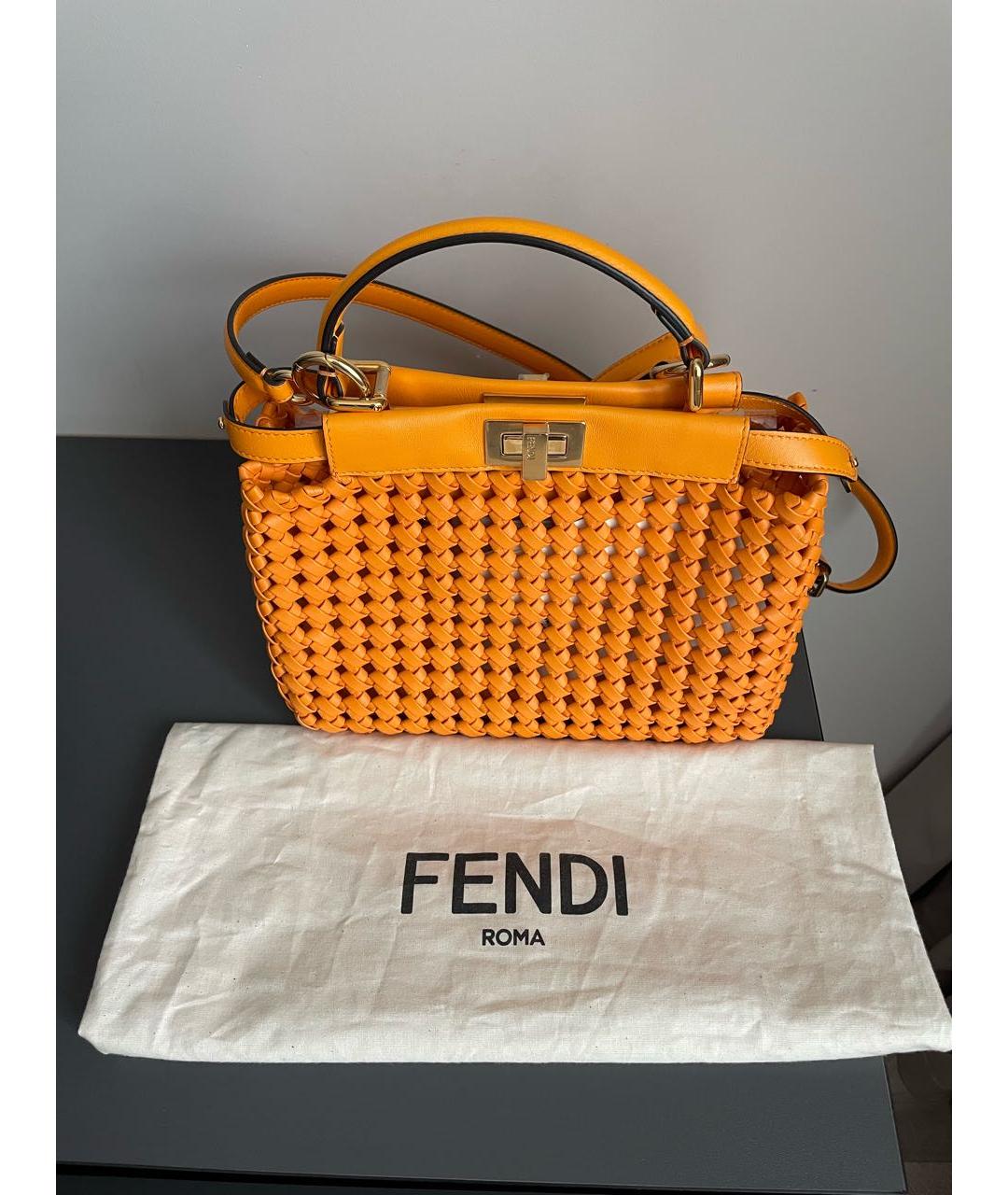 FENDI Оранжевая кожаная сумка с короткими ручками, фото 7