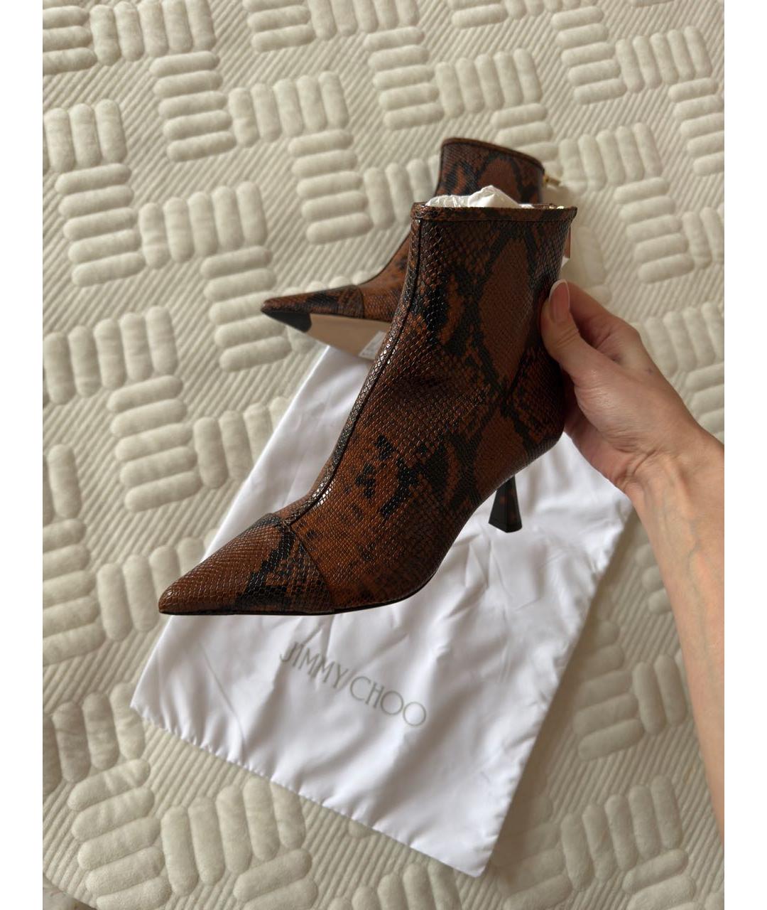 JIMMY CHOO Коричневые кожаные ботильоны, фото 2
