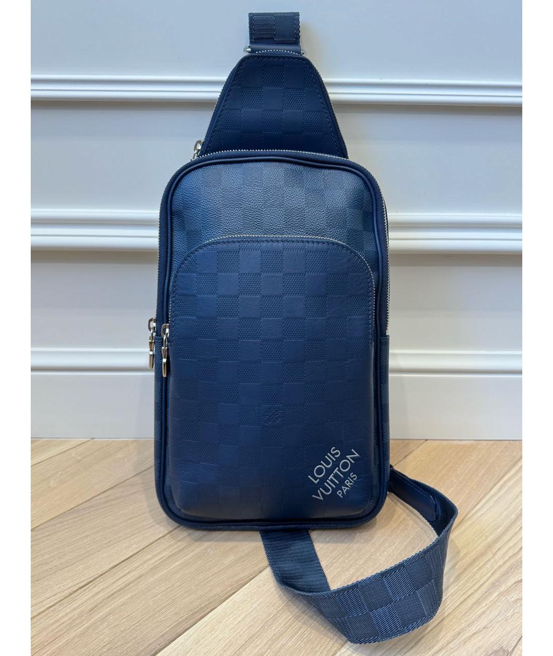 LOUIS VUITTON Темно-синяя кожаная сумка на плечо, фото 9
