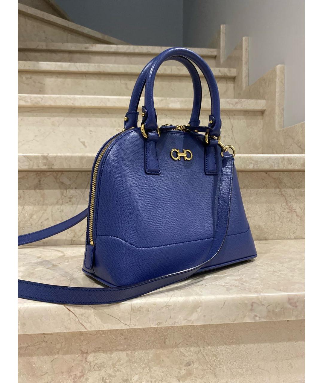 FERRAGAMO Синяя кожаная сумка с короткими ручками, фото 2