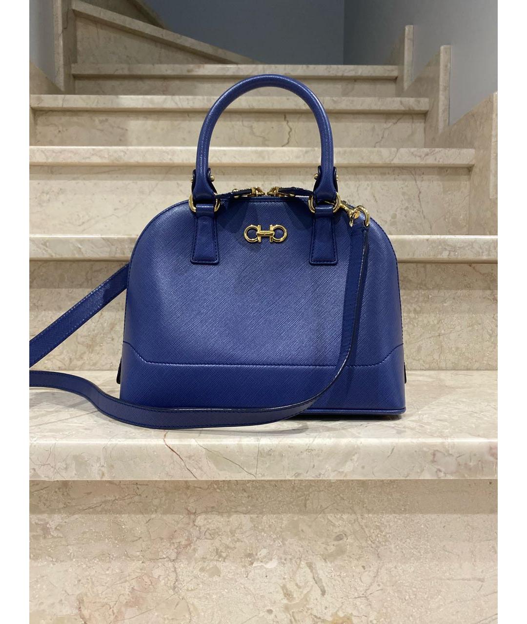 FERRAGAMO Синяя кожаная сумка с короткими ручками, фото 9