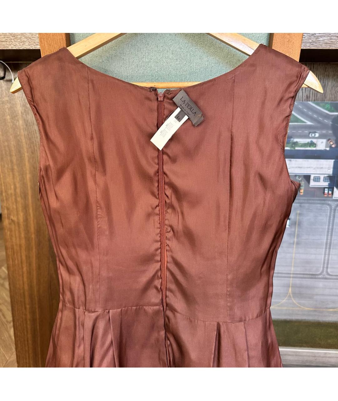 LA PERLA Бордовое ацетатное коктейльное платье, фото 3