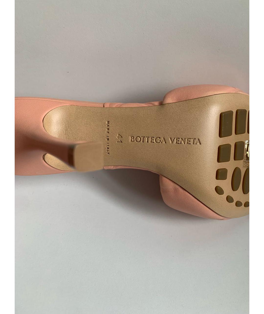 BOTTEGA VENETA Коралловые кожаные мюли, фото 5