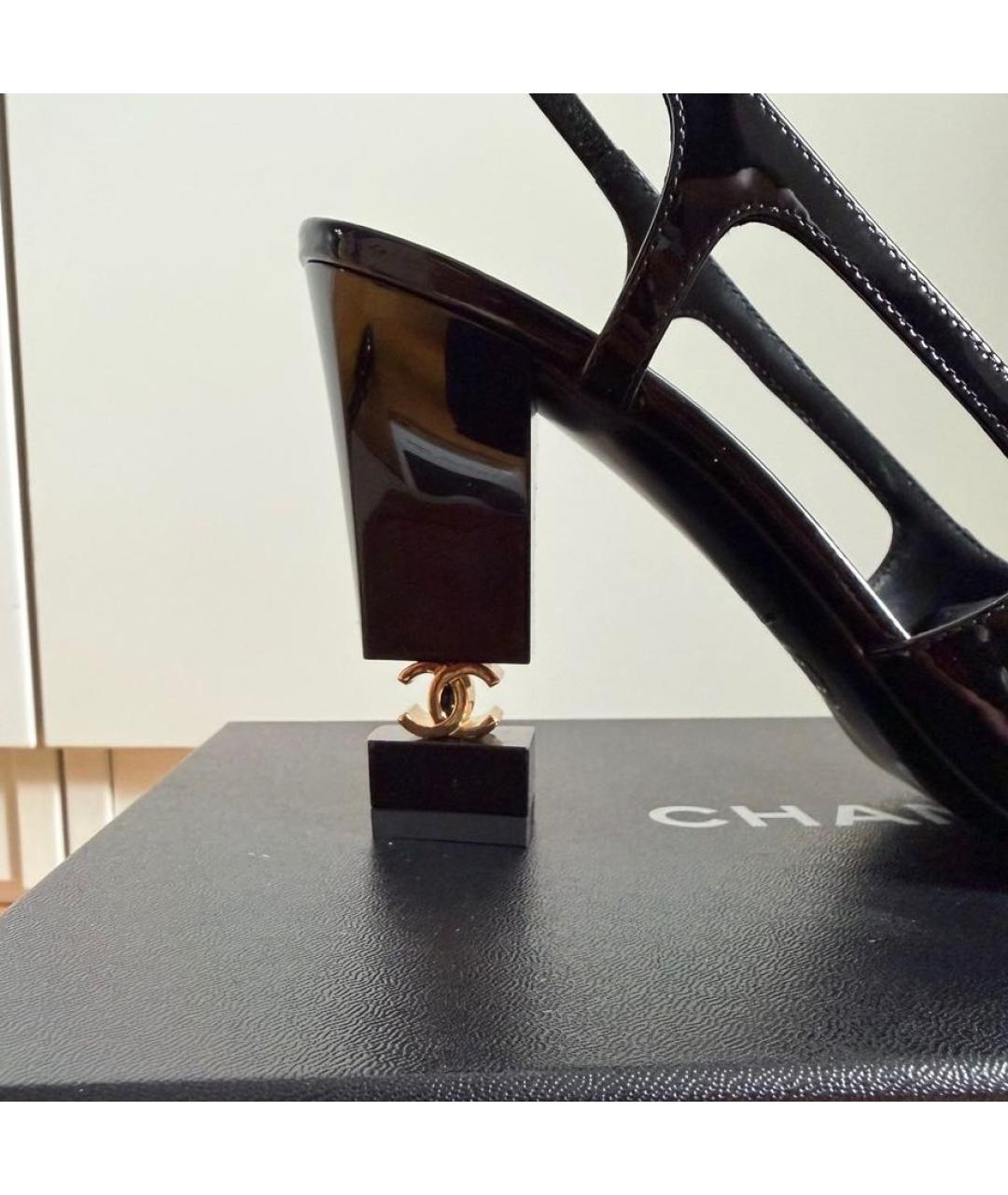 CHANEL Черные туфли из лакированной кожи, фото 6